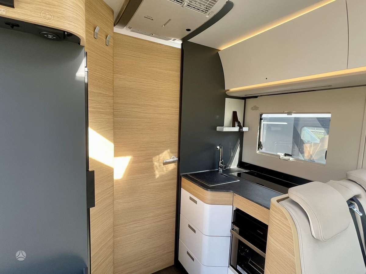 Adria Sonic Plus 700SL Automatas, campers