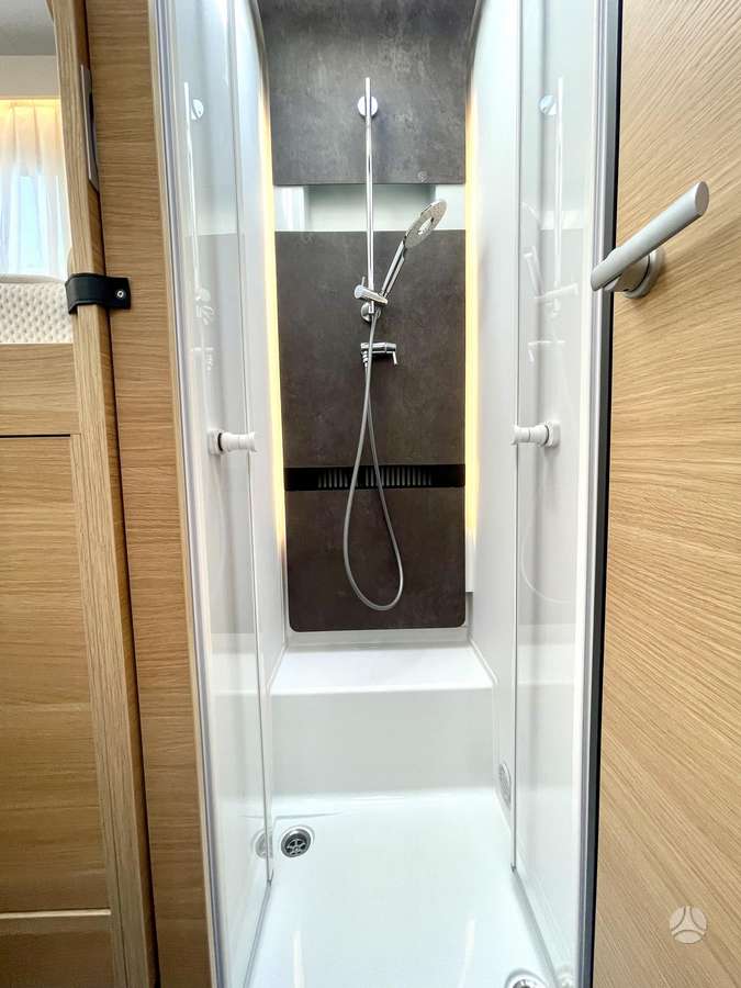 Adria Sonic Plus 700SL Automatas, campers