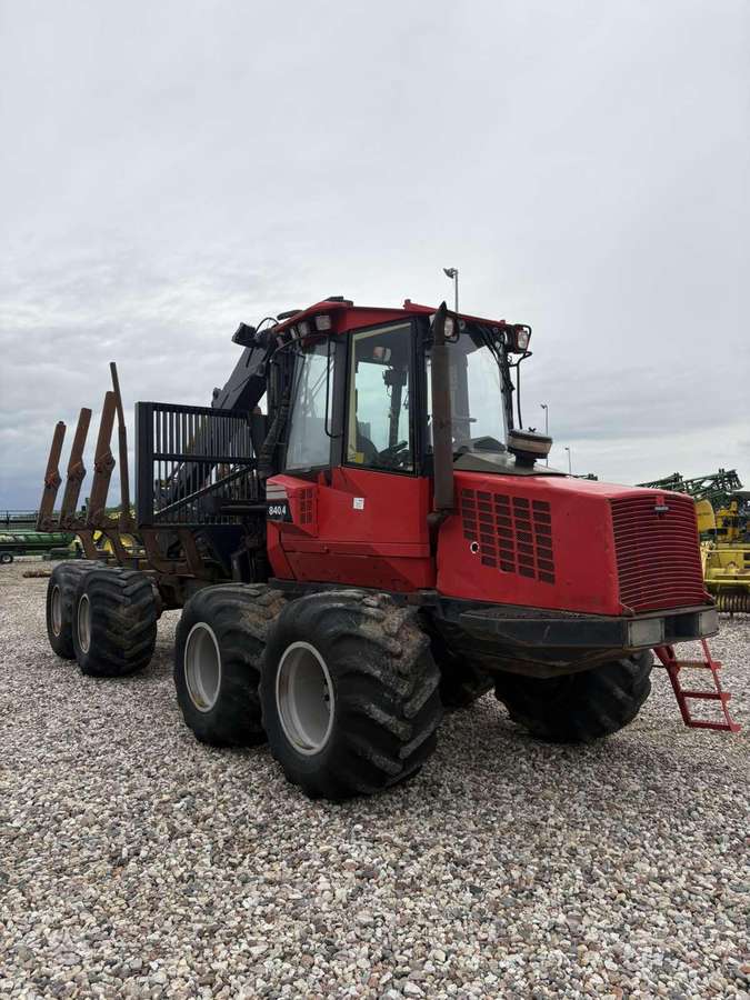 Komatsu 840.4, forwarders
