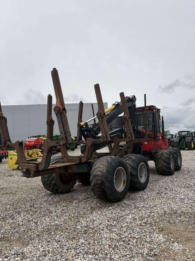 Komatsu 840.4, форвардеры