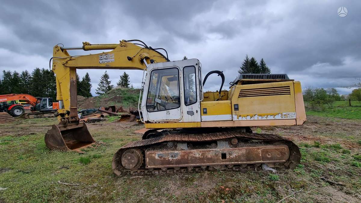 Liebherr 932 Litronic, excavator