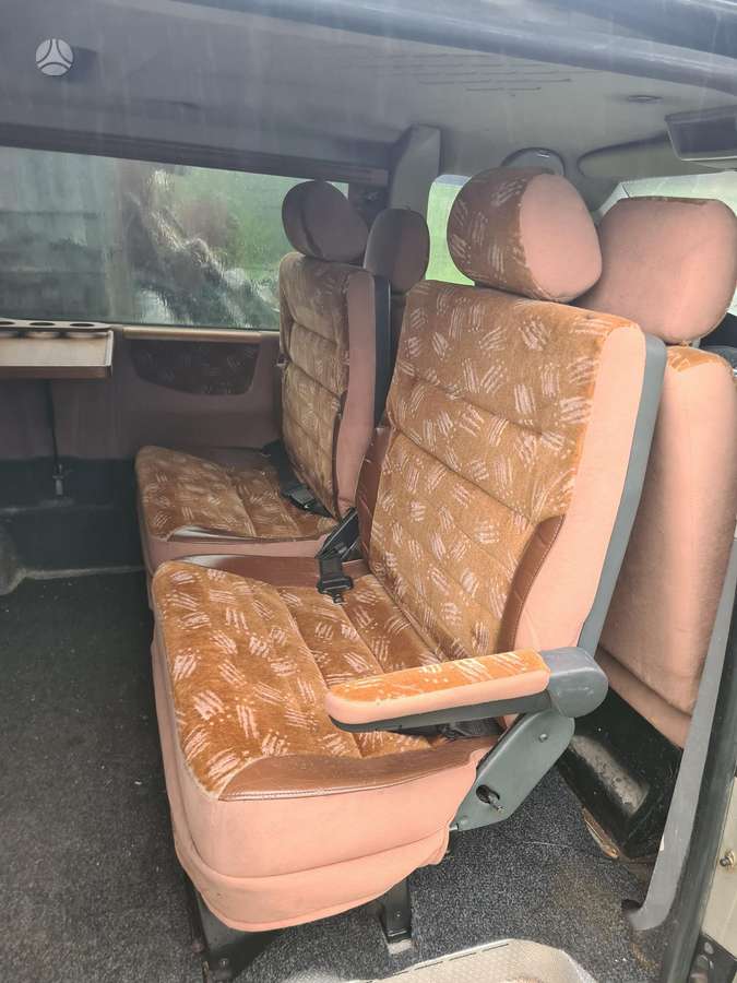 Volkswagen Caravelle
