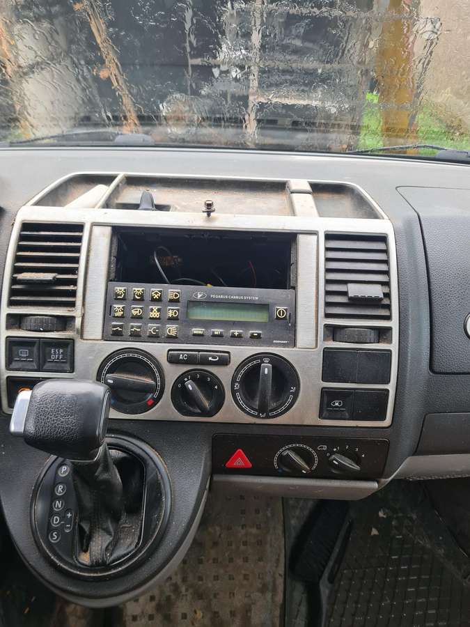 Volkswagen Caravelle