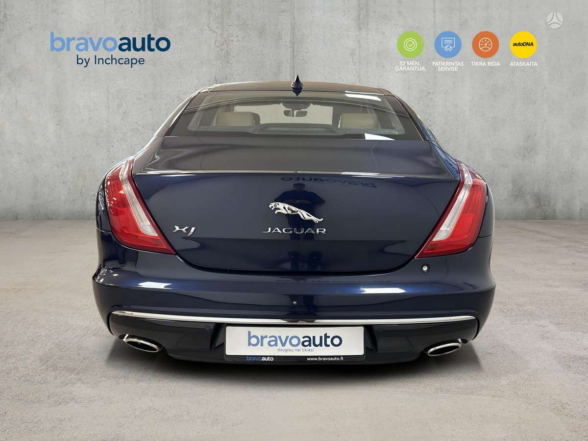 Jaguar XJ, 3.0 l., Седан
