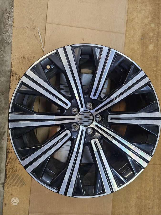 Volvo Xc90, lengvojo lydinio, R22