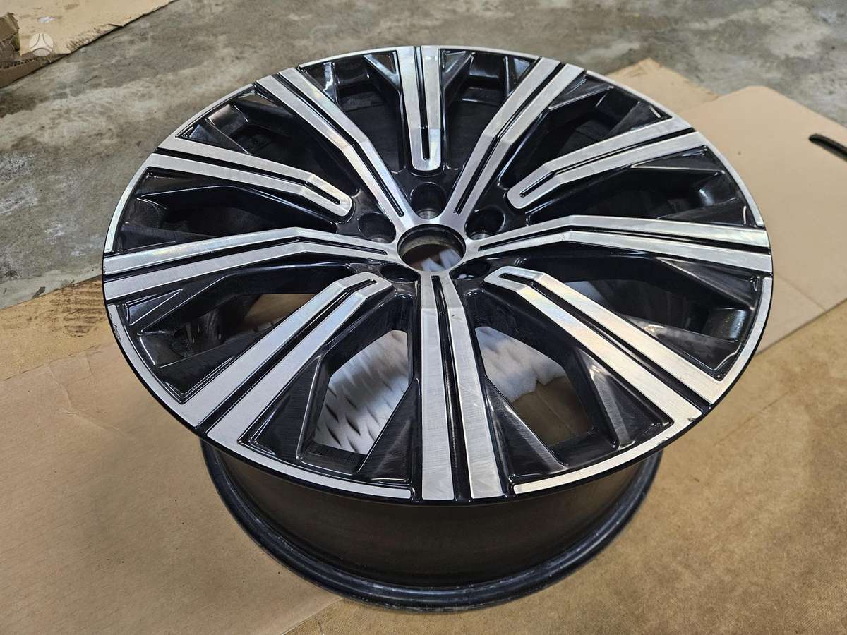 Volvo Xc90, lengvojo lydinio, R22