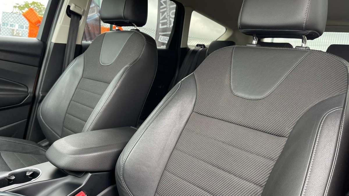 Ford Kuga, 2.0 l., Минивэн