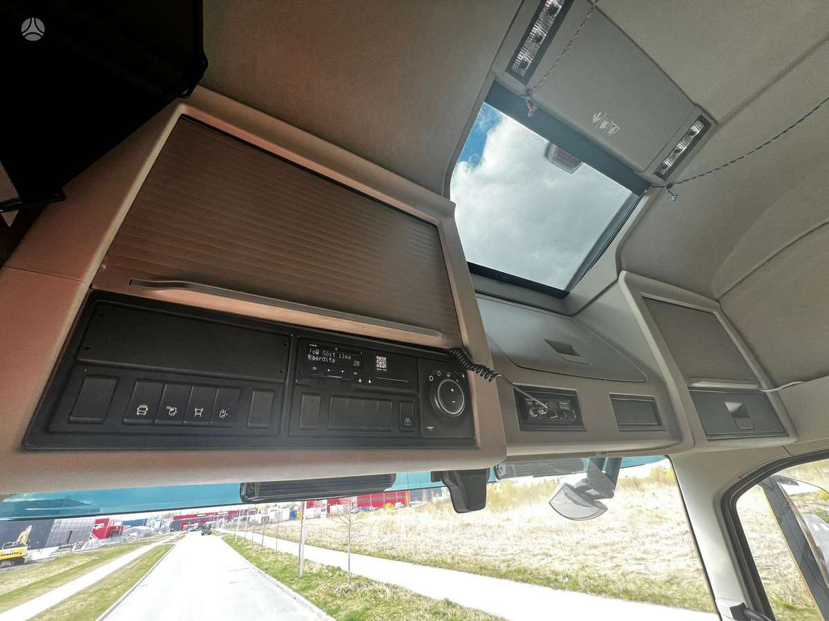 Volvo FH500 TC + hydro, double sleeper
