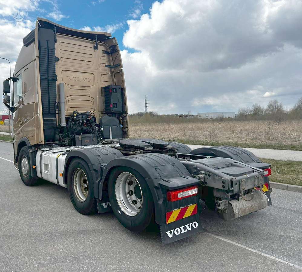 Volvo FH500 TC + hydro, double sleeper