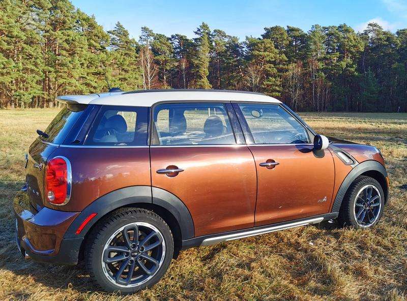 Mini Cooper, 1.6 l., off-road / crossover