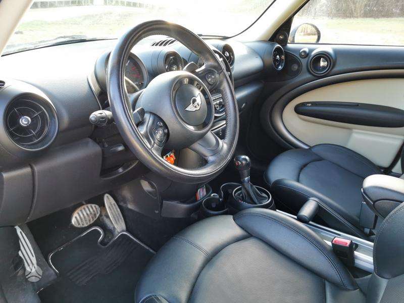 Mini Cooper, 1.6 l., off-road / crossover