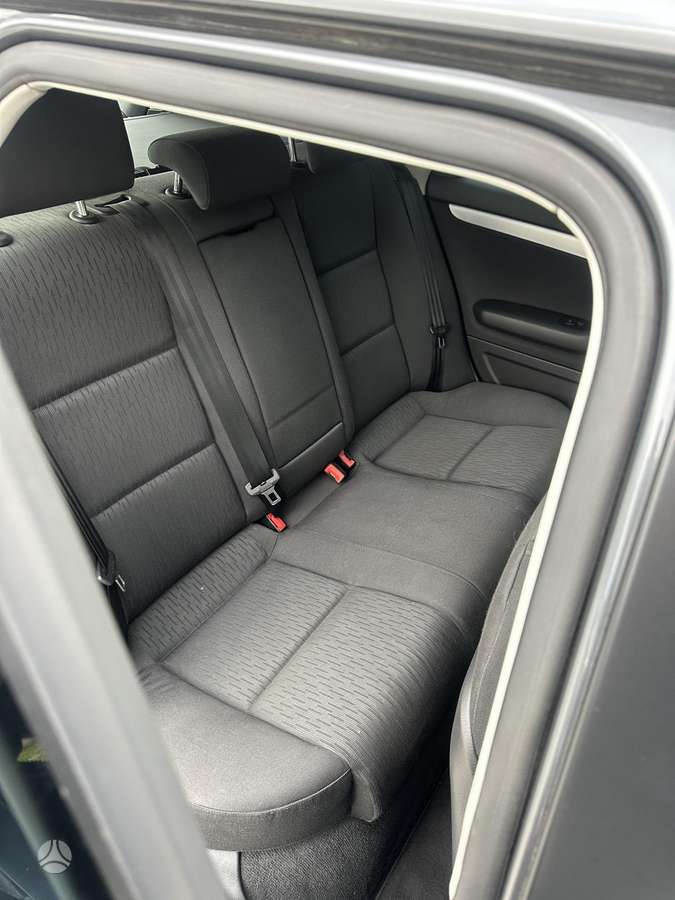Audi A4, 2.0 l., universalas