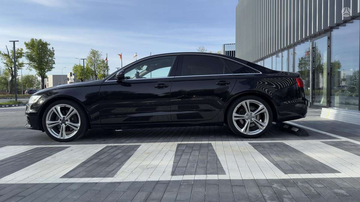 Audi A6, 3.0 l., Седан