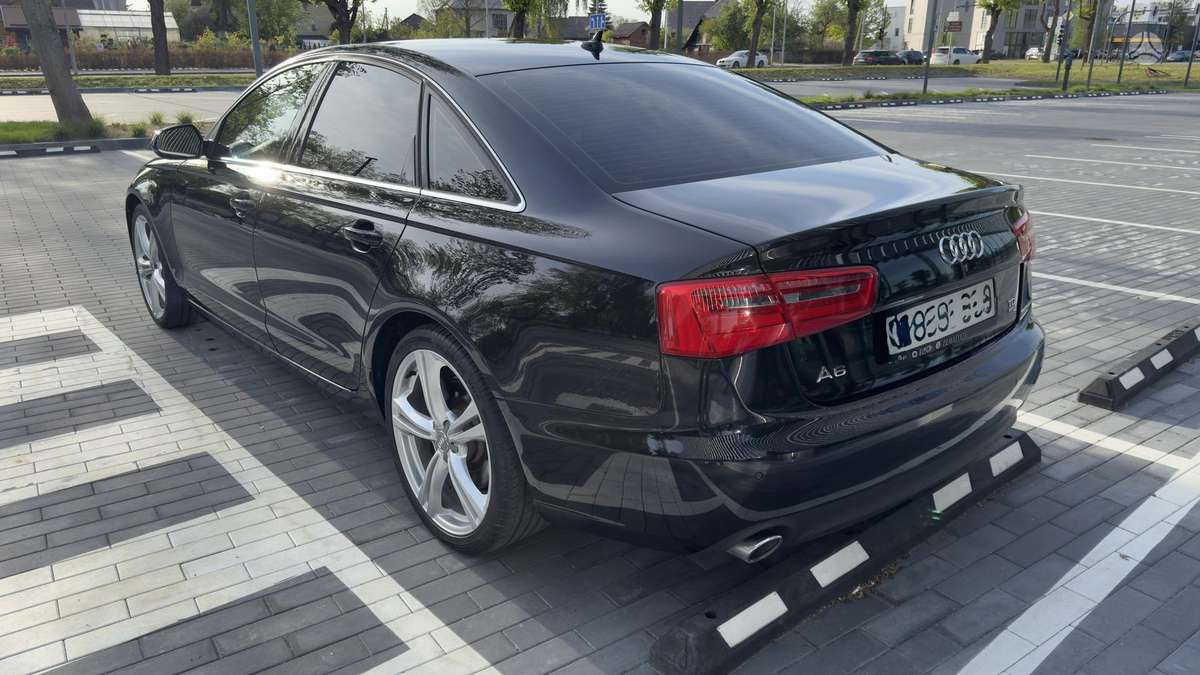 Audi A6, 3.0 l., Седан