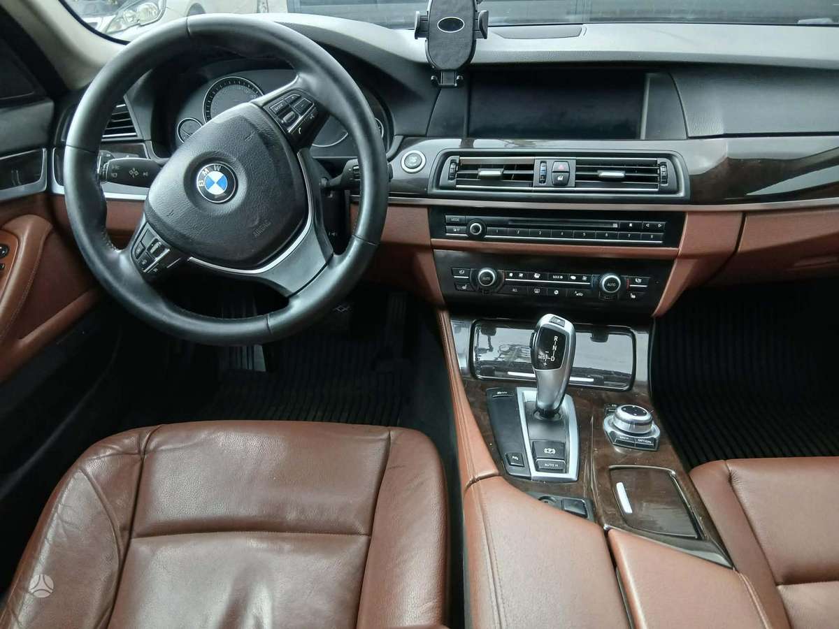 BMW 520, 2.0 l., wagon