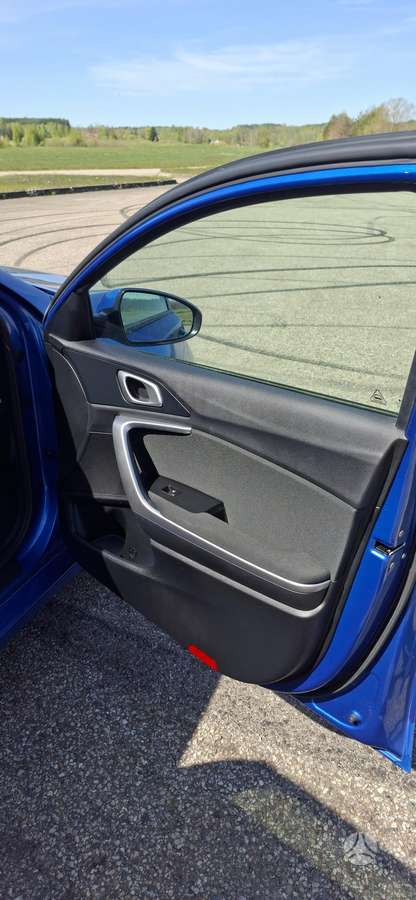 Kia Ceed, 1.5 l., hatchback