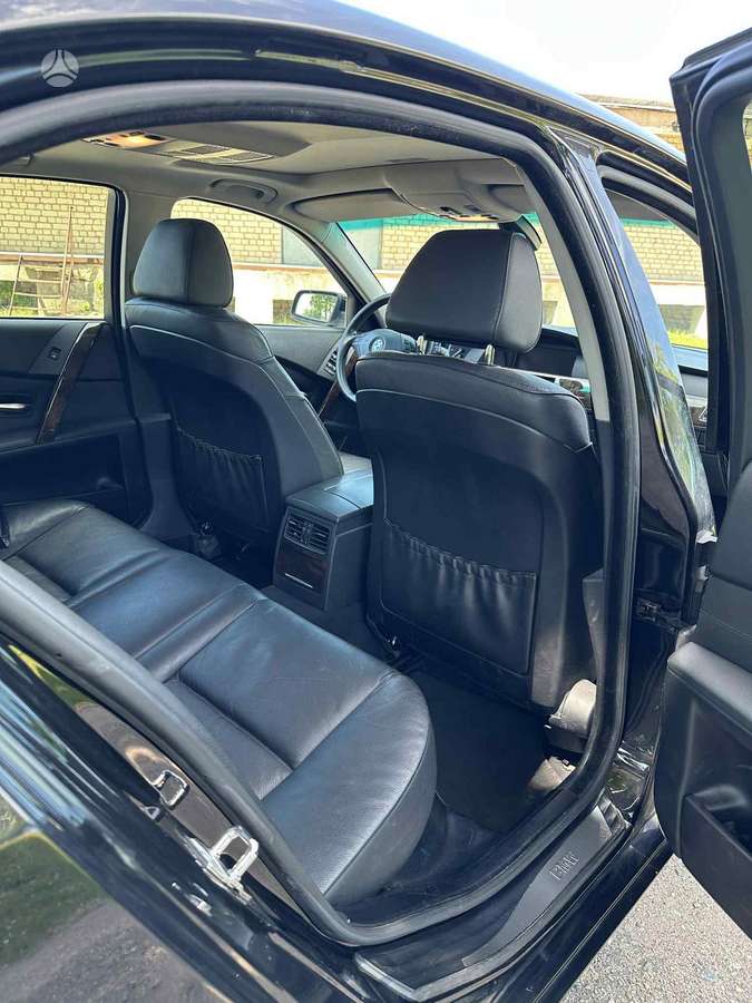 BMW 525, 2.5 l., Седан
