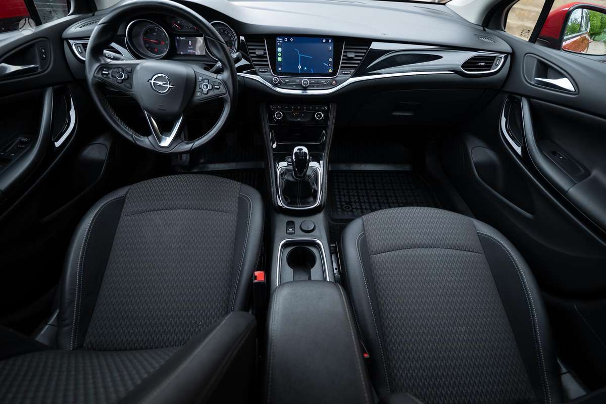 Opel Astra, 1.6 l., hatchback