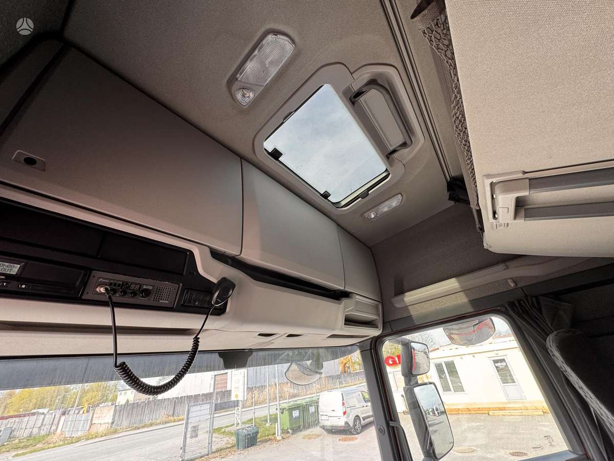Scania S500, double sleeper