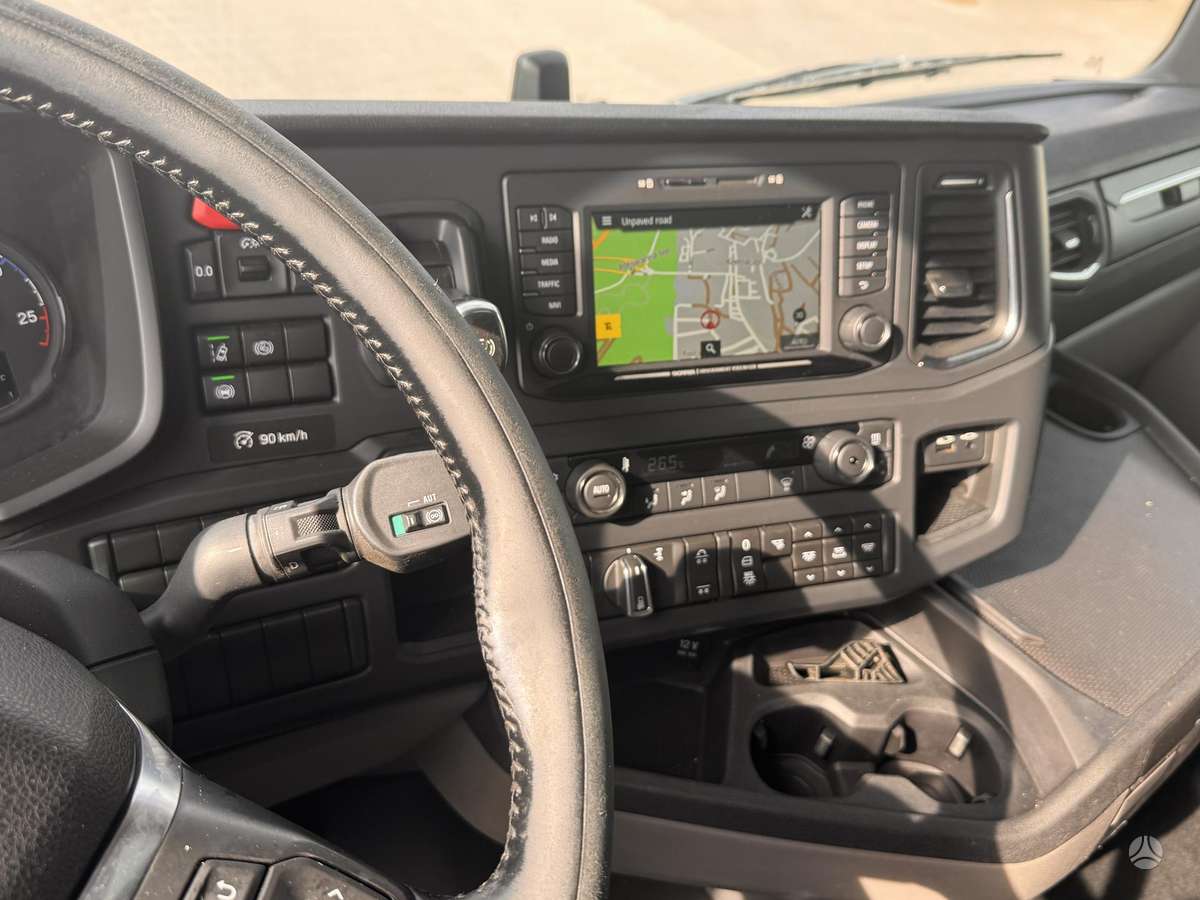 Scania S500, double sleeper