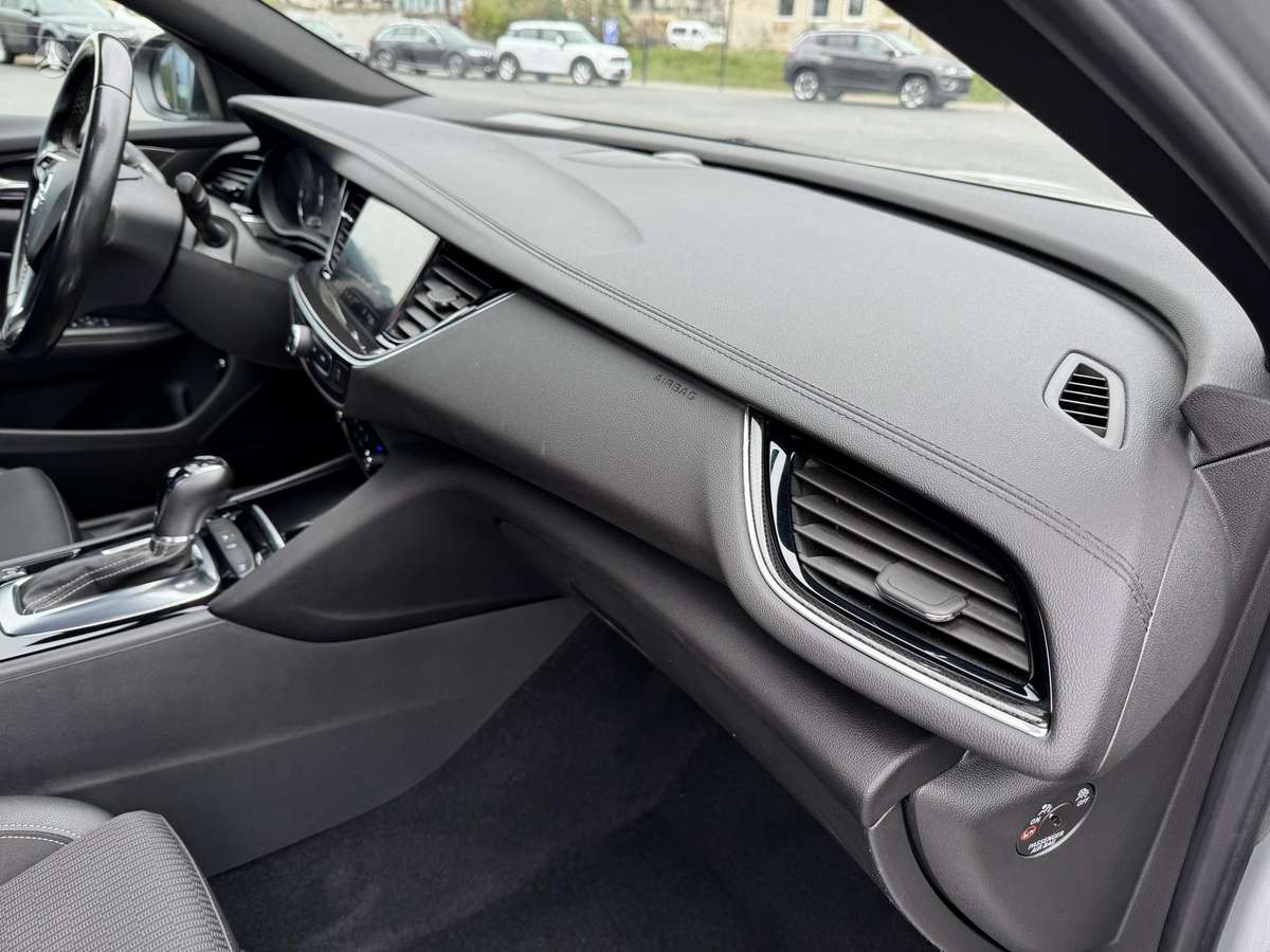 Opel Insignia, 1.5 l., Универсал