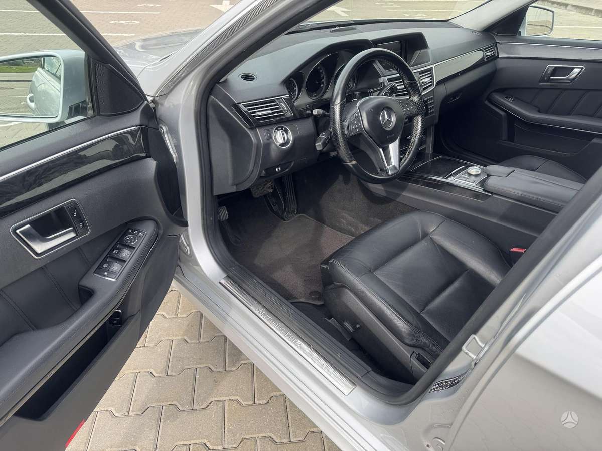 Mercedes-Benz E250, 2.2 l., Седан