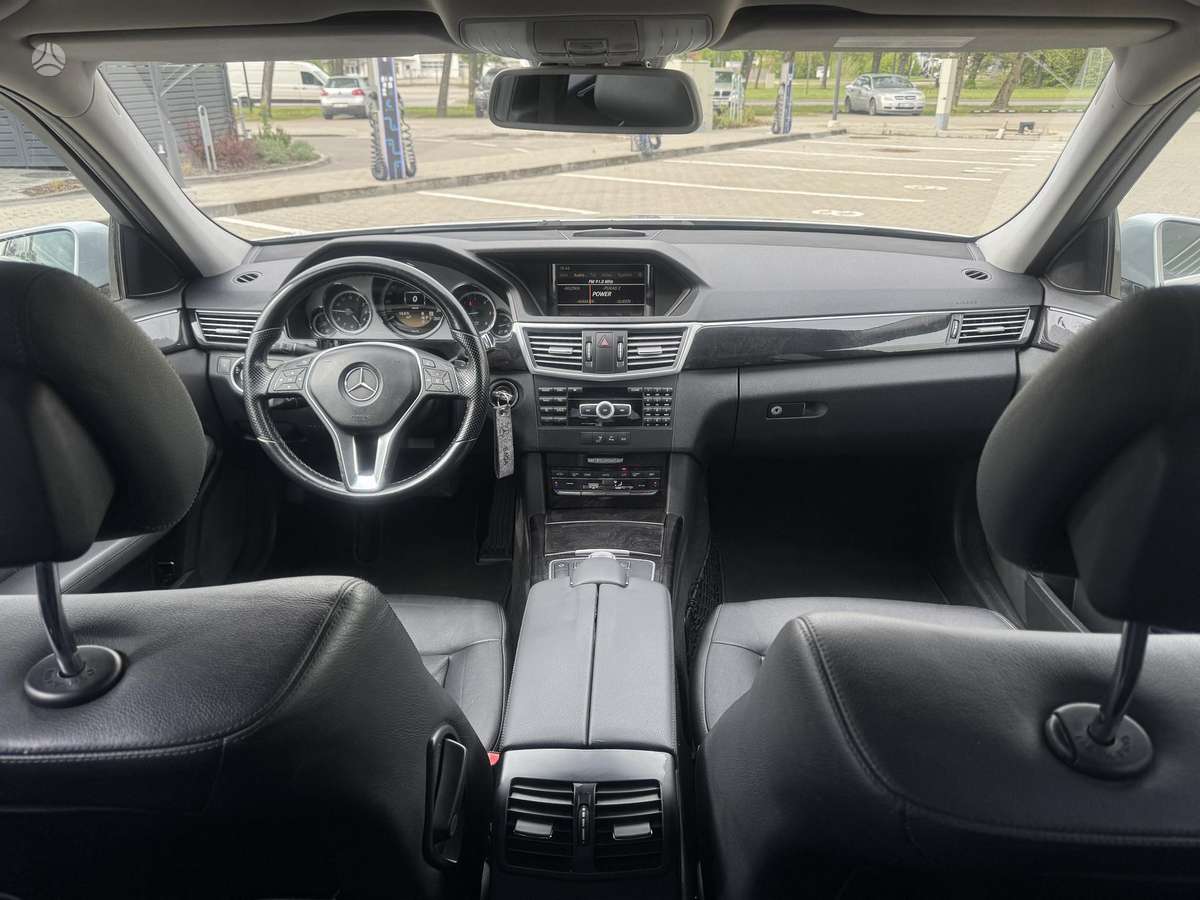 Mercedes-Benz E250, 2.2 l., Седан