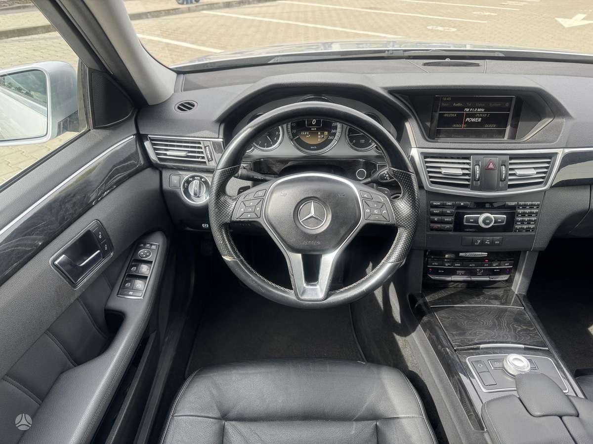 Mercedes-Benz E250, 2.2 l., Седан
