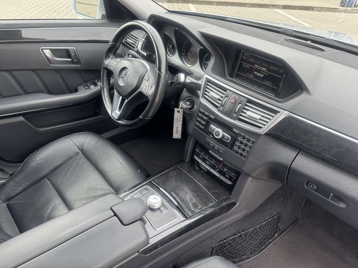 Mercedes-Benz E250, 2.2 l., Седан