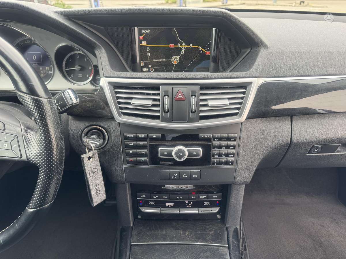 Mercedes-Benz E250, 2.2 l., Седан