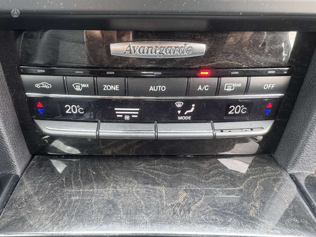 Mercedes-Benz E250, 2.2 l., Седан