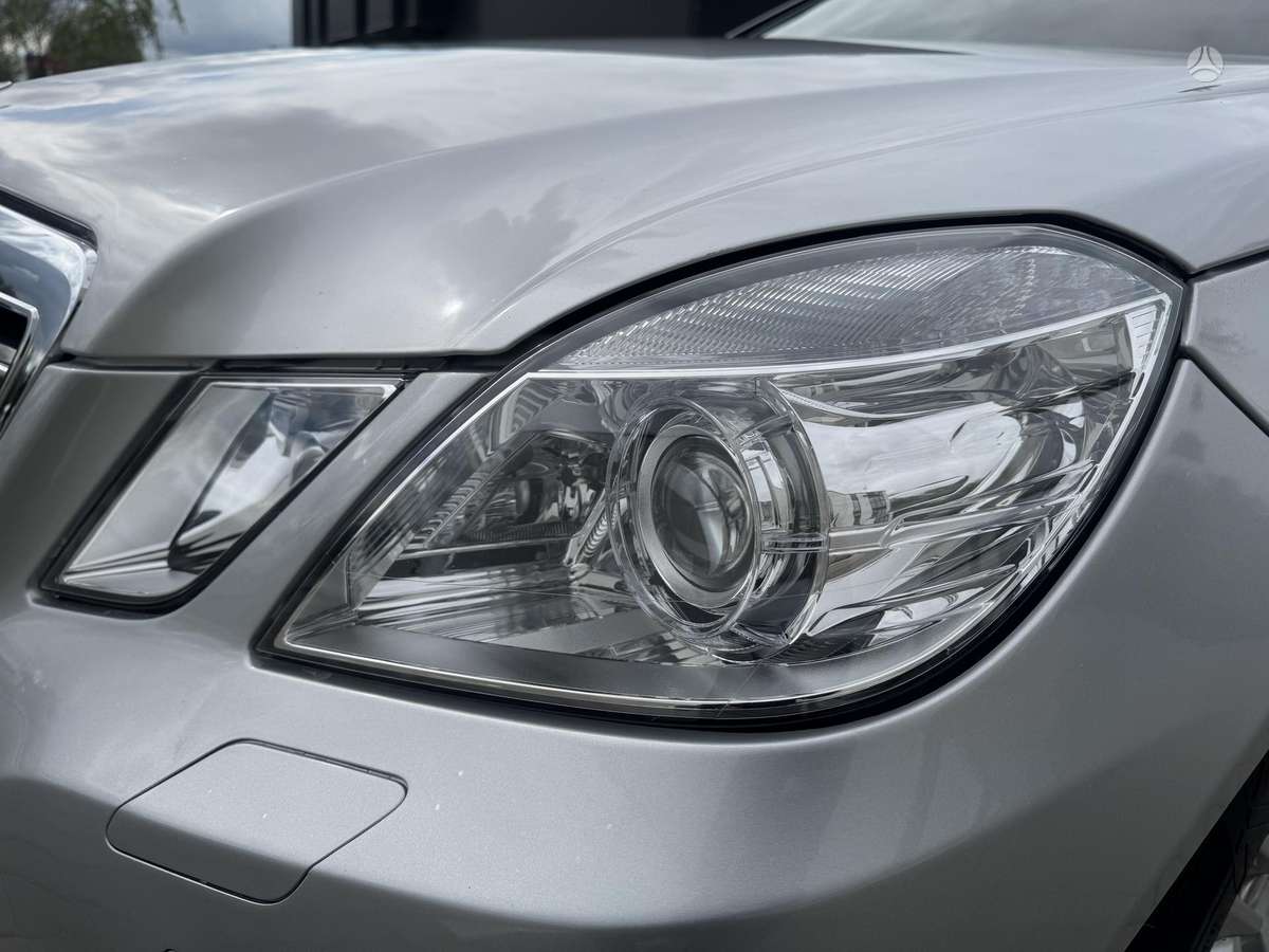 Mercedes-Benz E250, 2.2 l., Седан