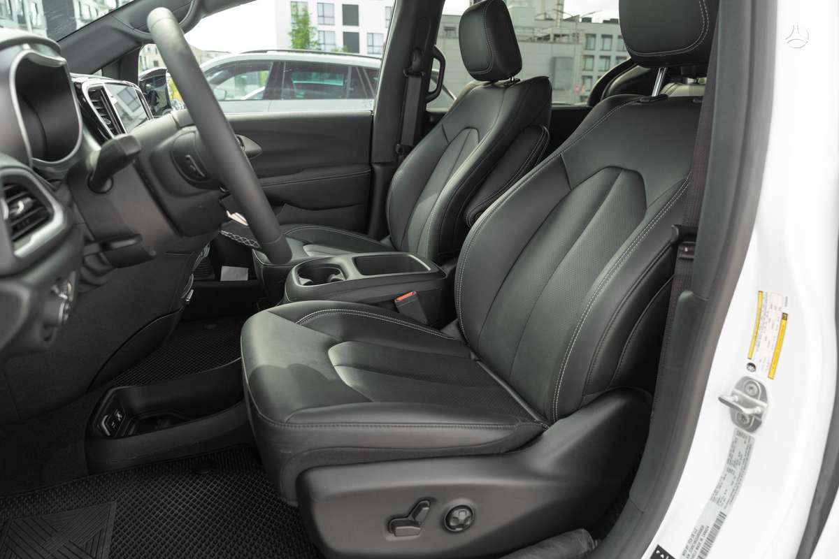 Chrysler Pacifica, 3.6 l., Минивэн
