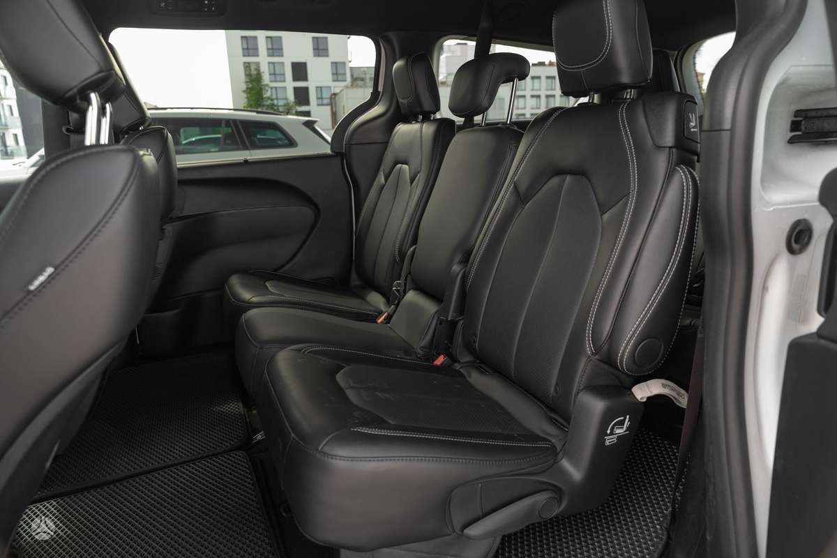 Chrysler Pacifica, 3.6 l., Минивэн