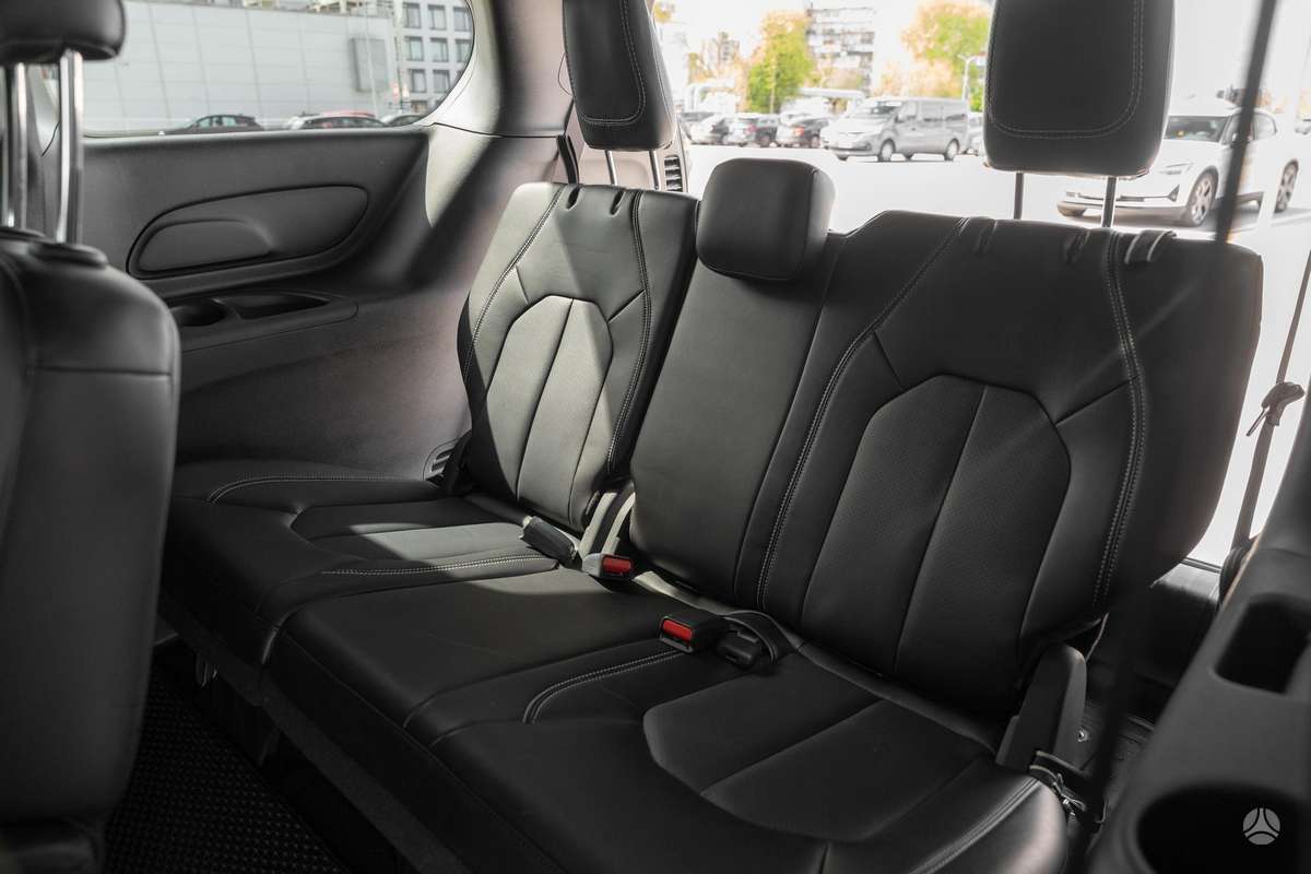 Chrysler Pacifica, 3.6 l., Минивэн