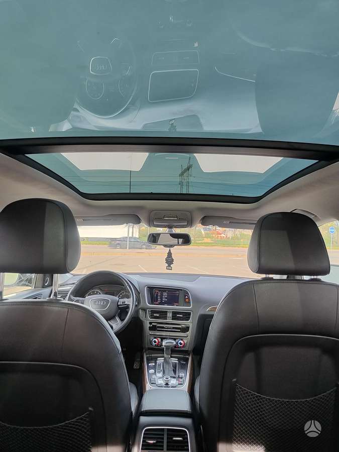 Audi Q5, 2.0 l., Внедорожник / Кроссовер