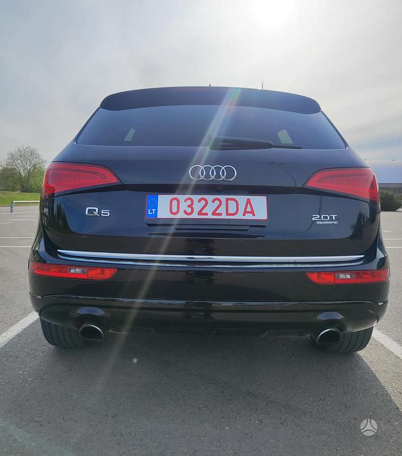 Audi Q5, 2.0 l., Внедорожник / Кроссовер