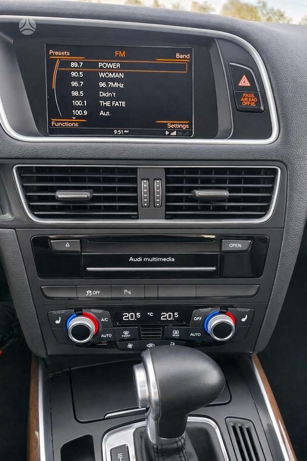 Audi Q5, 2.0 l., Внедорожник / Кроссовер