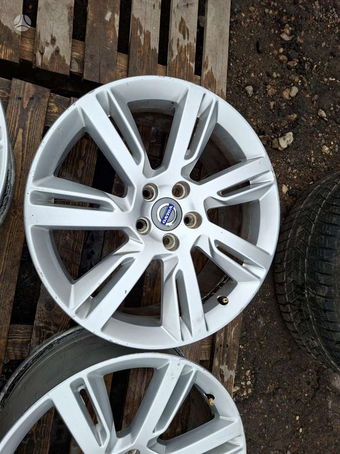 Volvo ET55, lengvojo lydinio, R18