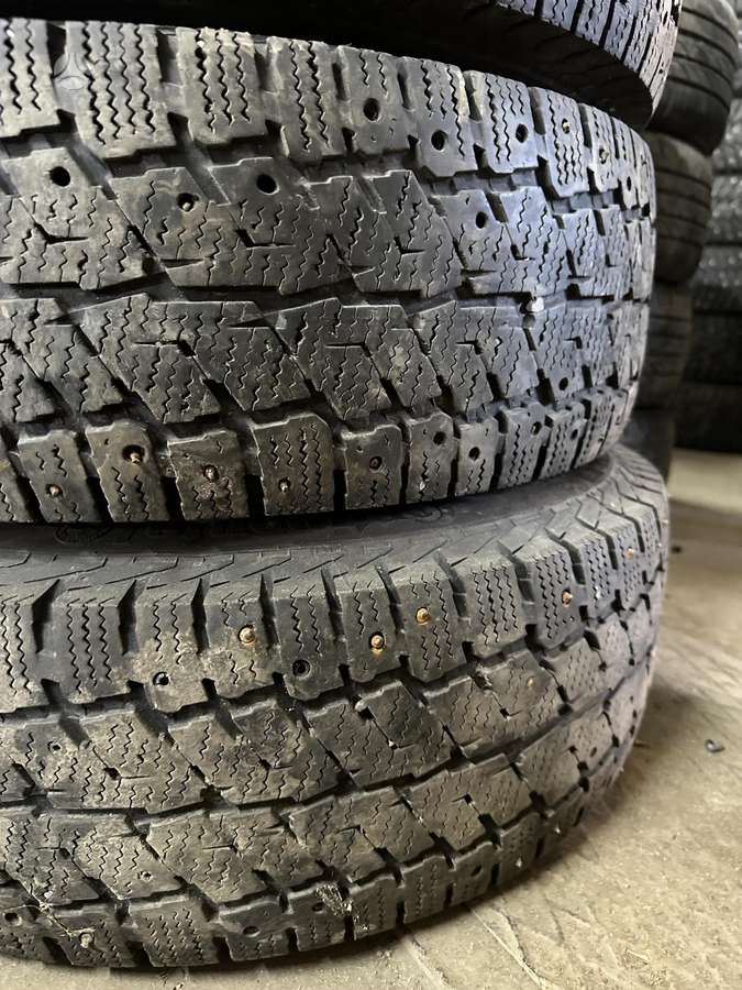 Continental, winter 215/75 R16