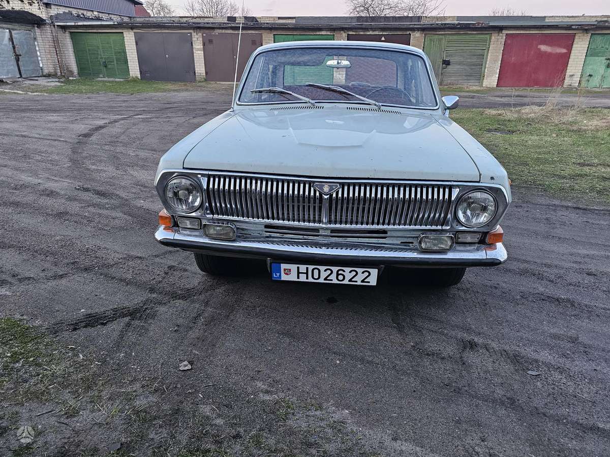 GAZ 24, 2.5 l., Седан