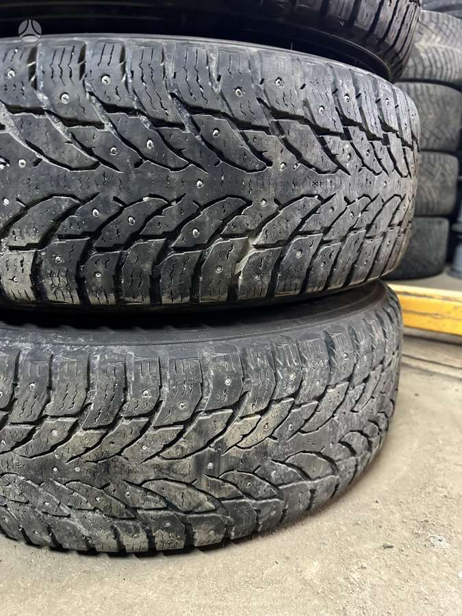 Nokian, žieminės 245/70 R17
