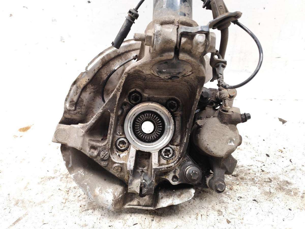 Mini Cooper SE hubs