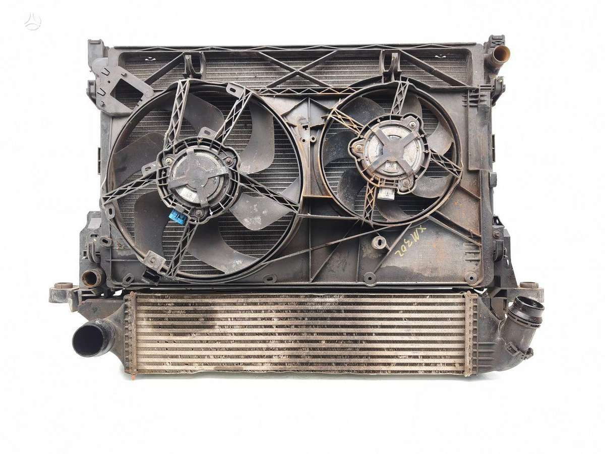 Opel Vivaro, 214818795R, радиатор