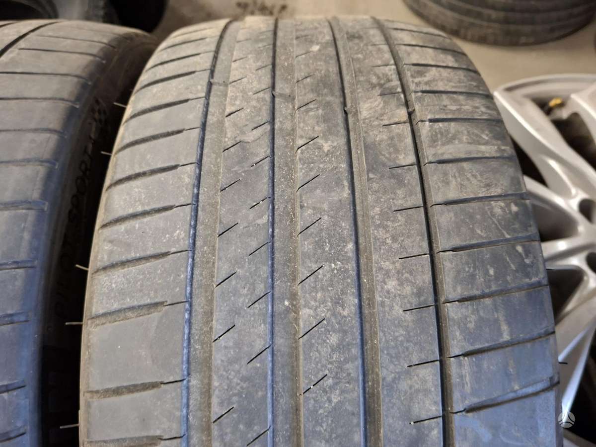 Michelin, summer 245/40 R19