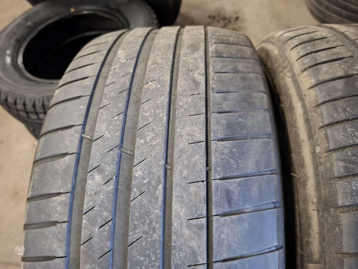 Michelin, summer 245/40 R19