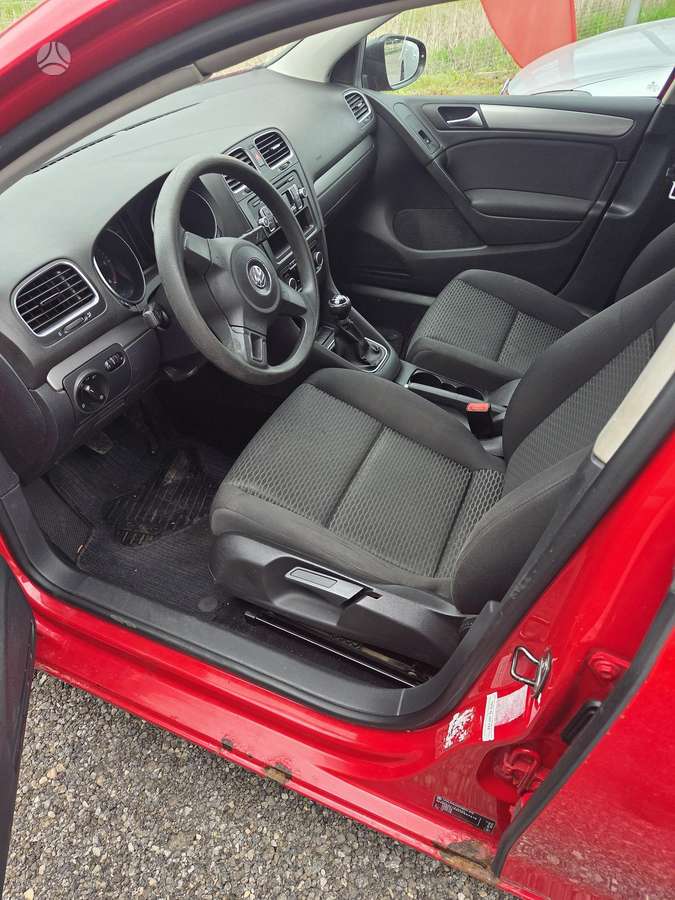 Volkswagen Golf, 1.6 l., hatchback