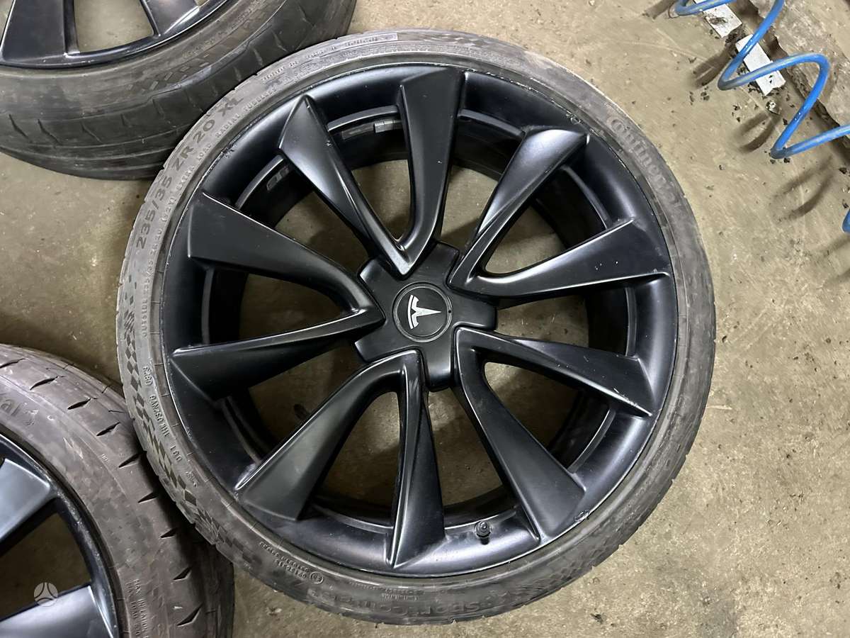 TESLA, light alloy, R20
