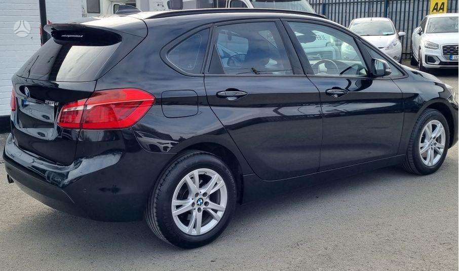 BMW 225 Active Tourer Europa xenon