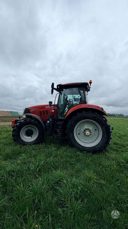 Case-IH Puma 185, tractors